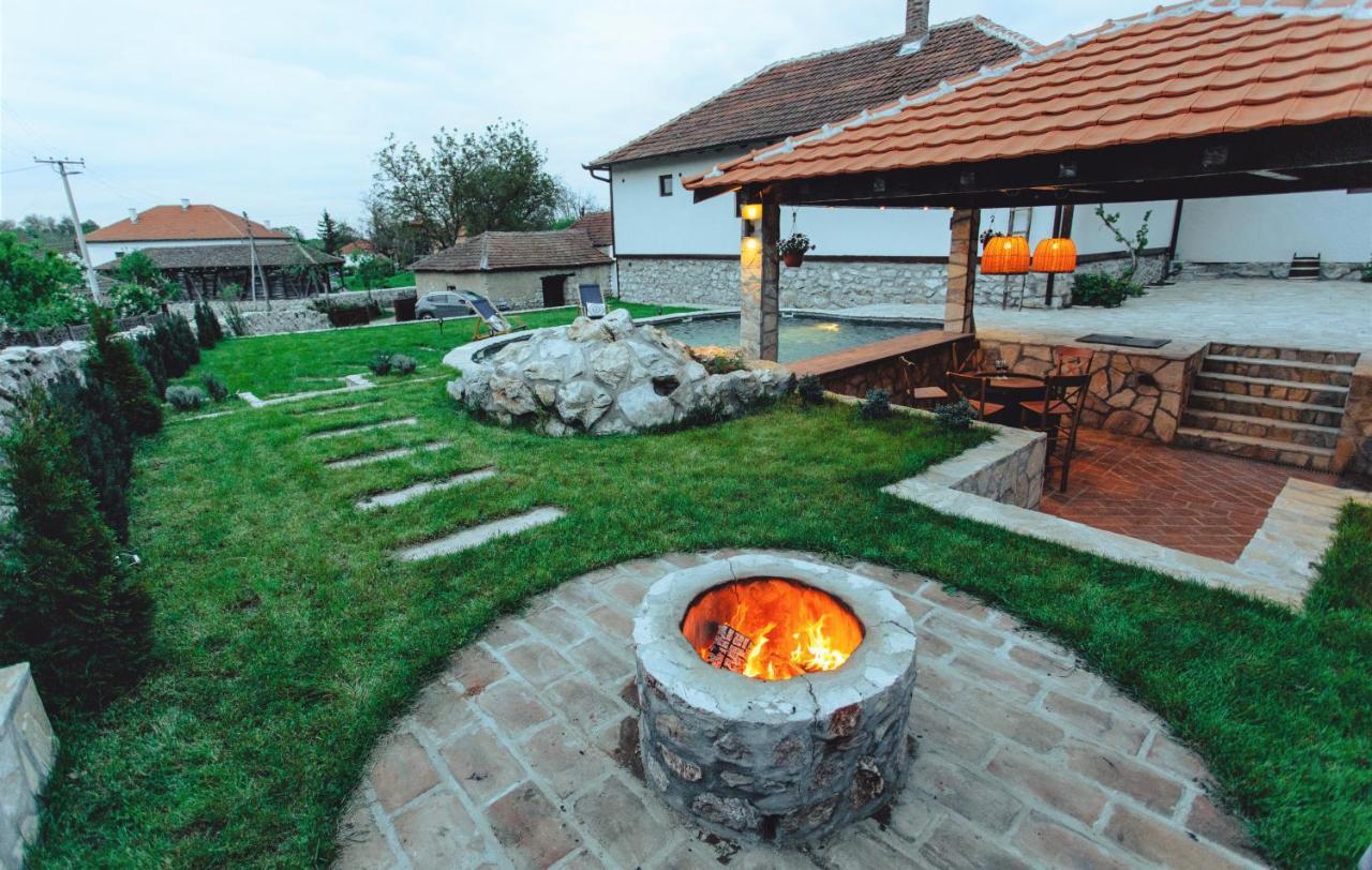 Onomad Apartment Boljevac Bagian luar foto